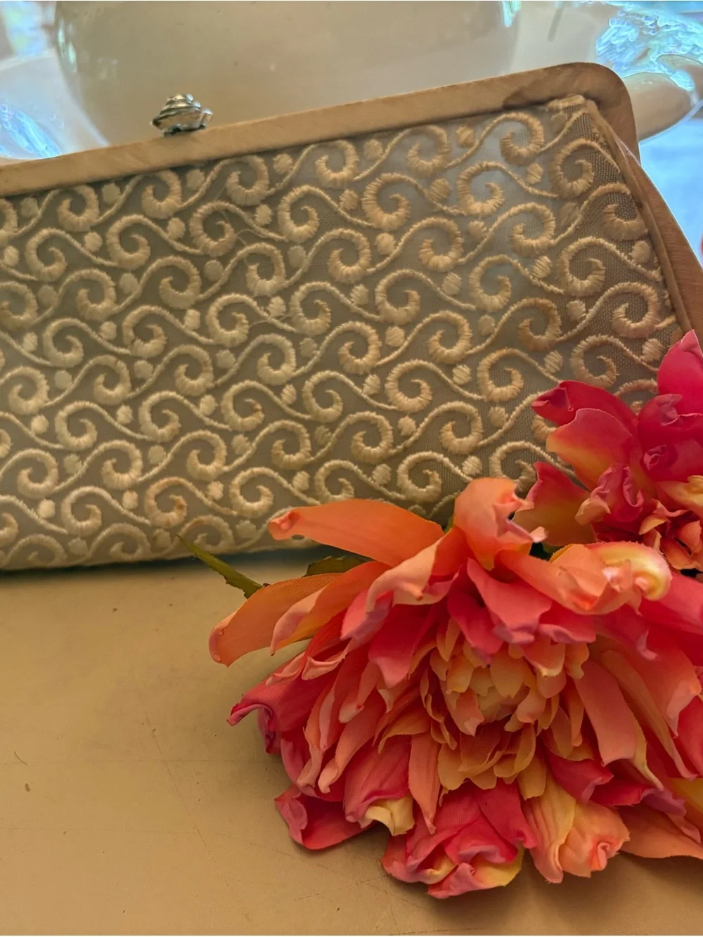 Ornate Swirl Textured Clutch in Champagne